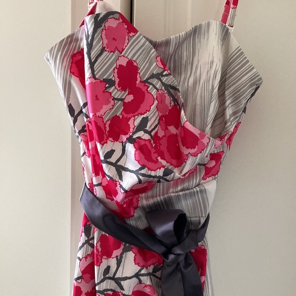 Floral formal Dress - Picture 2 of 5